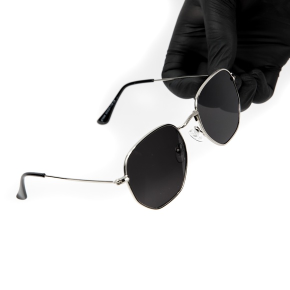 Black Tint Silver Frame Summer Sunglasses - Picture 1 of 3